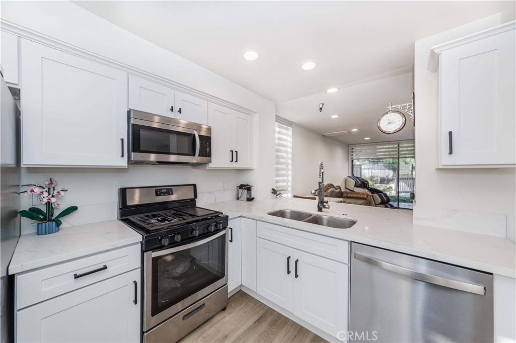 Cypress, CA 90630,5441 Twin Lakes DR