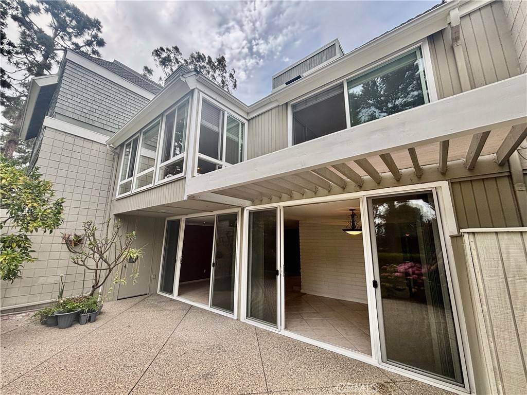Huntington Beach, CA 92649,4162 Racquet Club DR