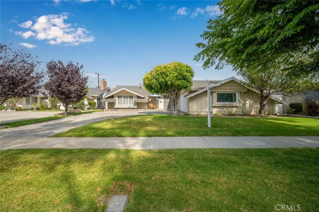 Rossmoor, CA 90720,11771 Foster RD