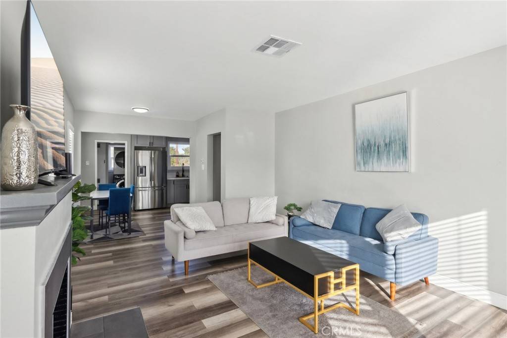 Redlands, CA 92374,821 Lombard DR