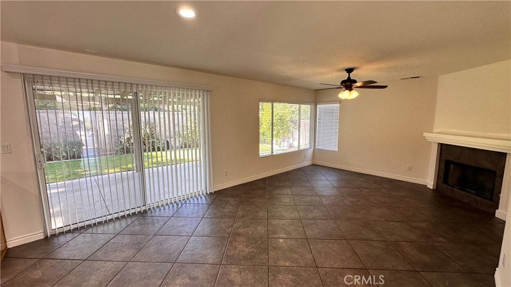 Corona, CA 92882,762 Saint James DR