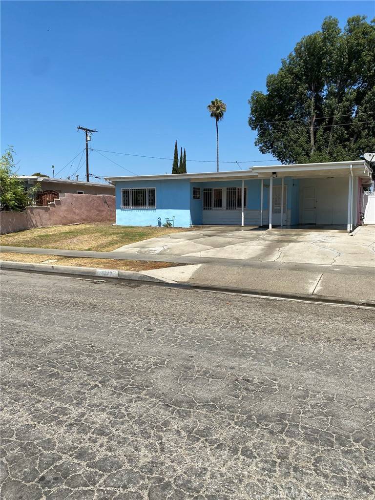Compton, CA 90220,1713 W 165th ST