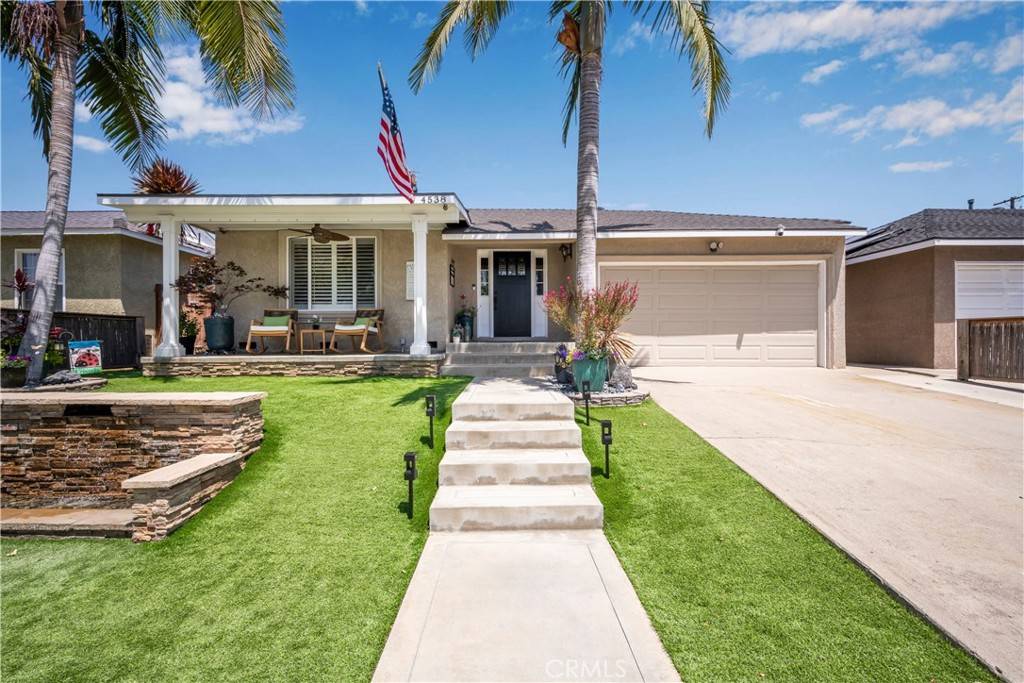 Lakewood, CA 90713,4538 Conquista AVE