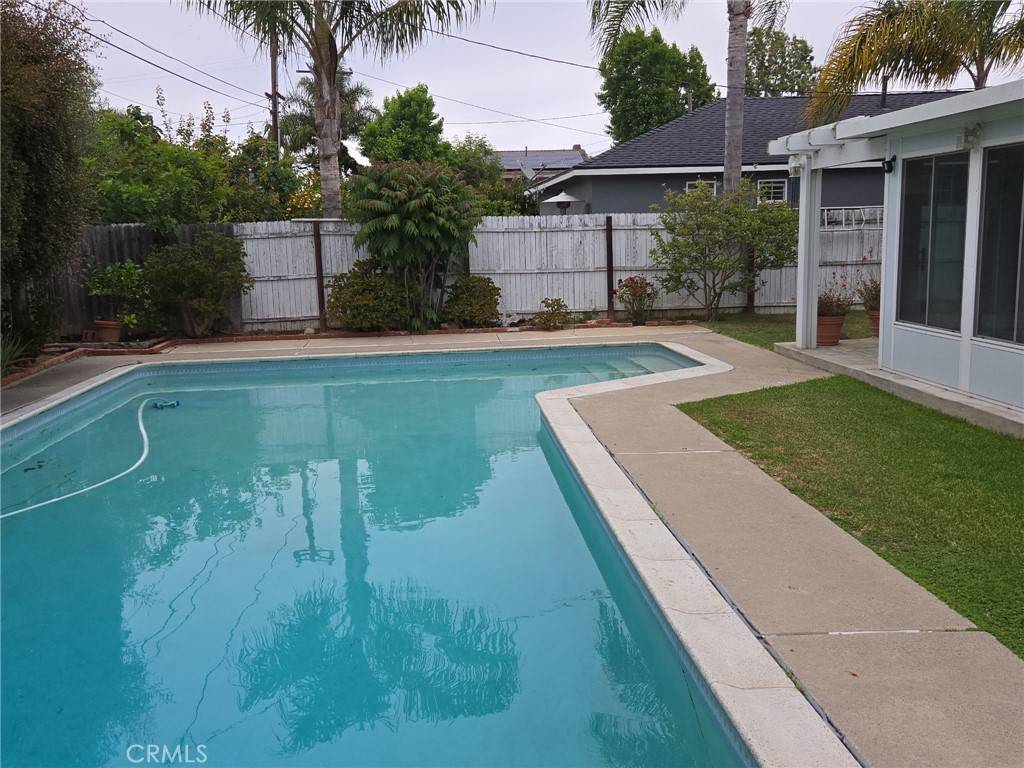 Newport Beach, CA 92660,20391 Bayview AVE