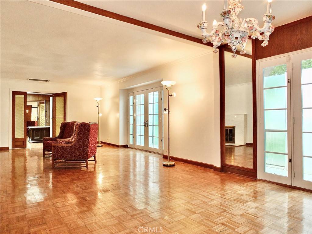 Long Beach, CA 90815,5510 E La Pasada ST E