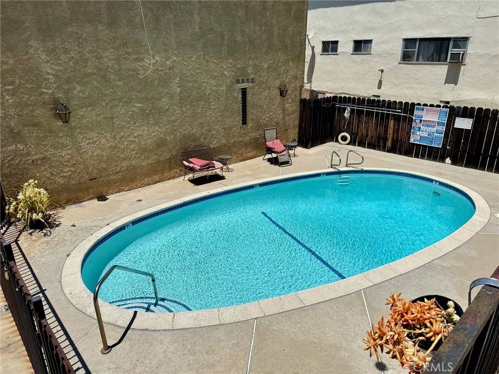 Inglewood, CA 90302,919 N Inglewood Ave #10