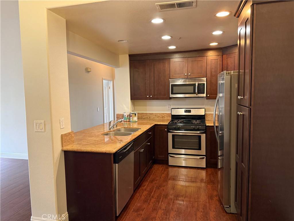 Tustin, CA 92782,13337 Verona