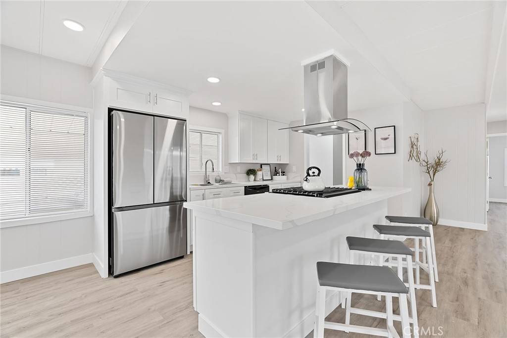 Montclair, CA 91763,11250 Ramona #216