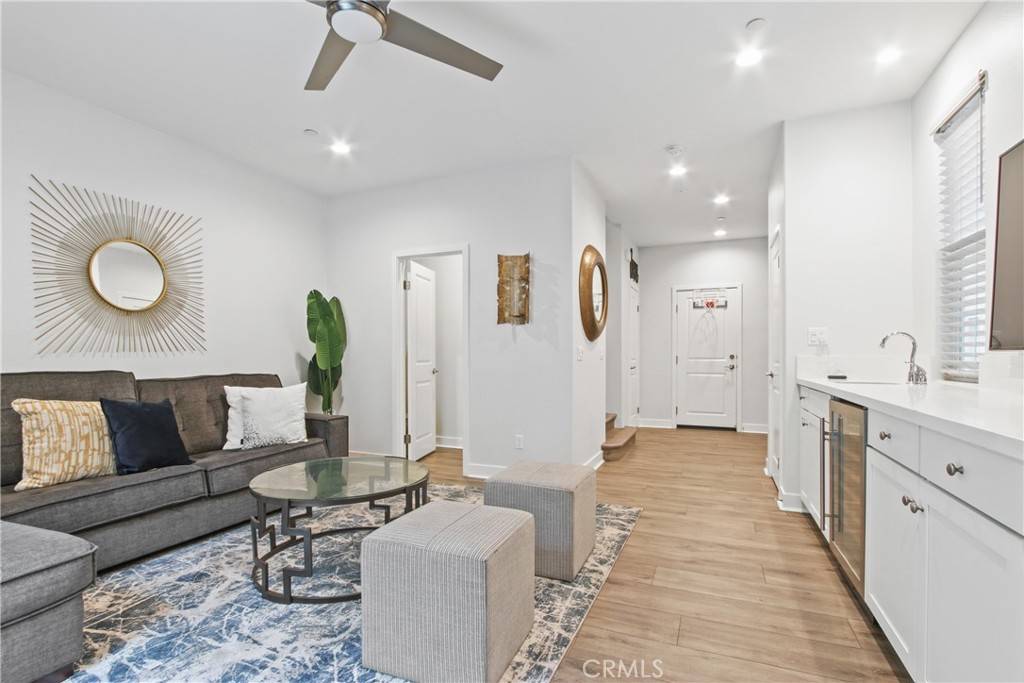 Inglewood, CA 90301,660 Daniel Freeman CIR