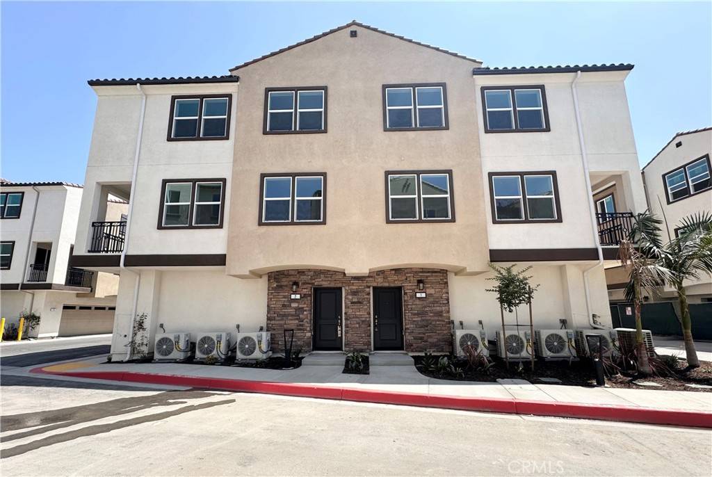 Anaheim, CA 92806,2440 E Agave st #1