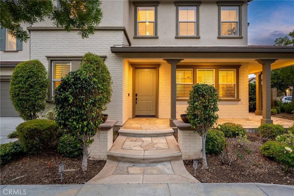 Irvine, CA 92618,167 Loneflower