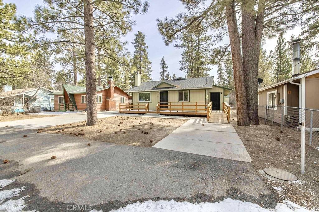 Big Bear City, CA 92314,632 E Meadow LN