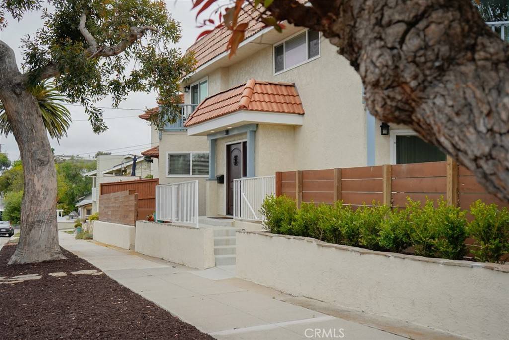 Redondo Beach, CA 90277,318 S Lucia AVE