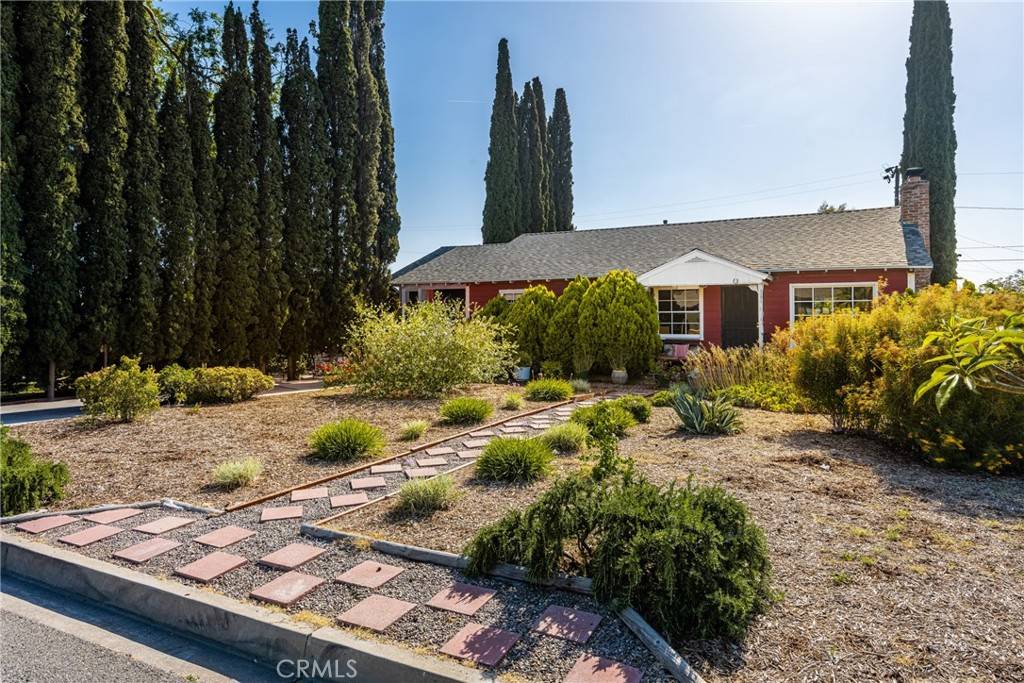 Orange, CA 92867,950 N Laurel DR