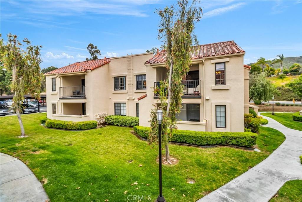 San Diego, CA 92128,13219 Wimberly Square #306
