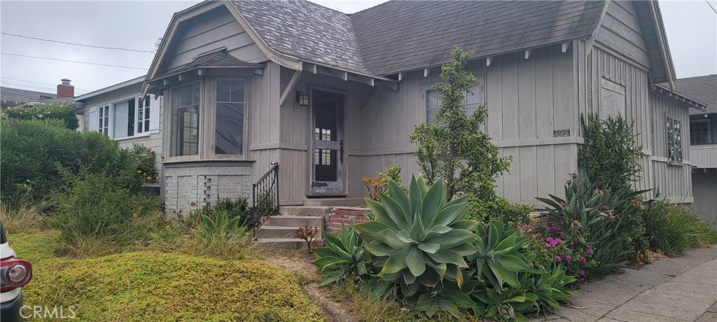 Laguna Beach, CA 92651,495 Saint Anns DR