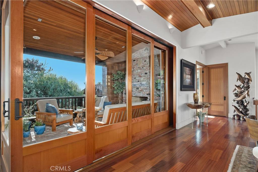 Manhattan Beach, CA 90266,624 6th ST