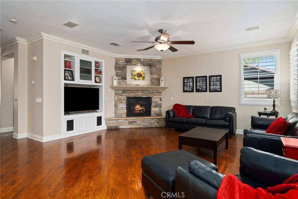 Corona, CA 92883,1602 Spyglass DR