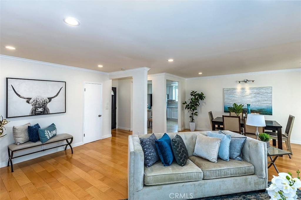 La Mirada, CA 90638,14309 La Mesa DR