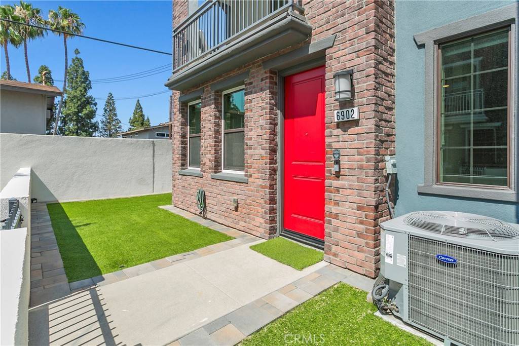 Buena Park, CA 90621,6902 Sagebrush CIR