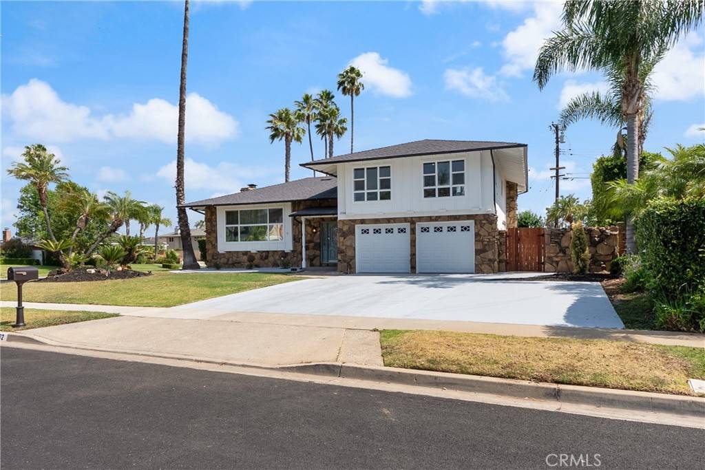 North Tustin, CA 92705,17592 Rainier DR