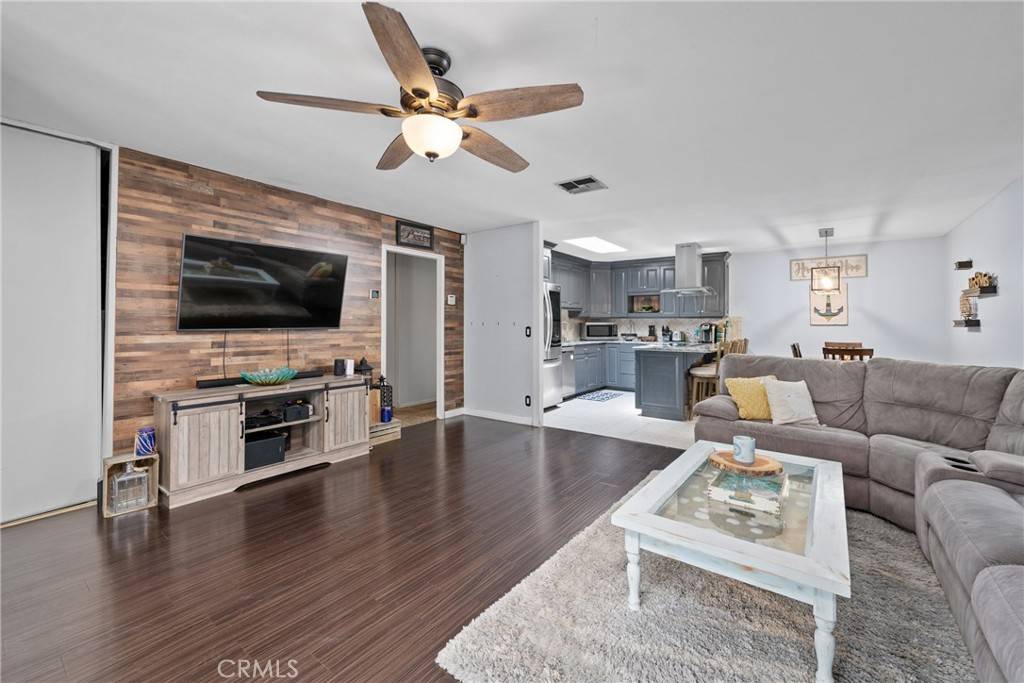 Aliso Viejo, CA 92656,23516 Los Grandes ST