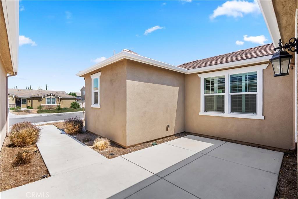 Lancaster, CA 93536,41719 Wayladn CT