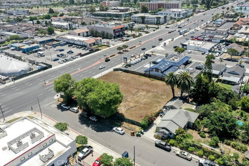 Huntington Beach, CA 92647,7942 Speer DR