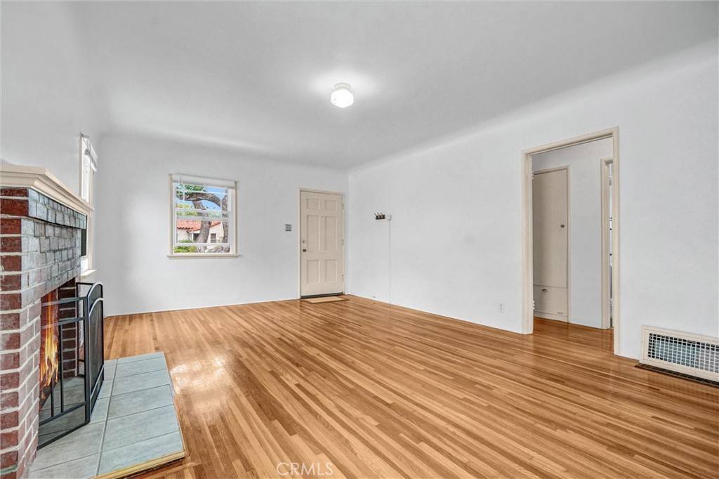 Signal Hill, CA 90755,3224 Cerritos AVE