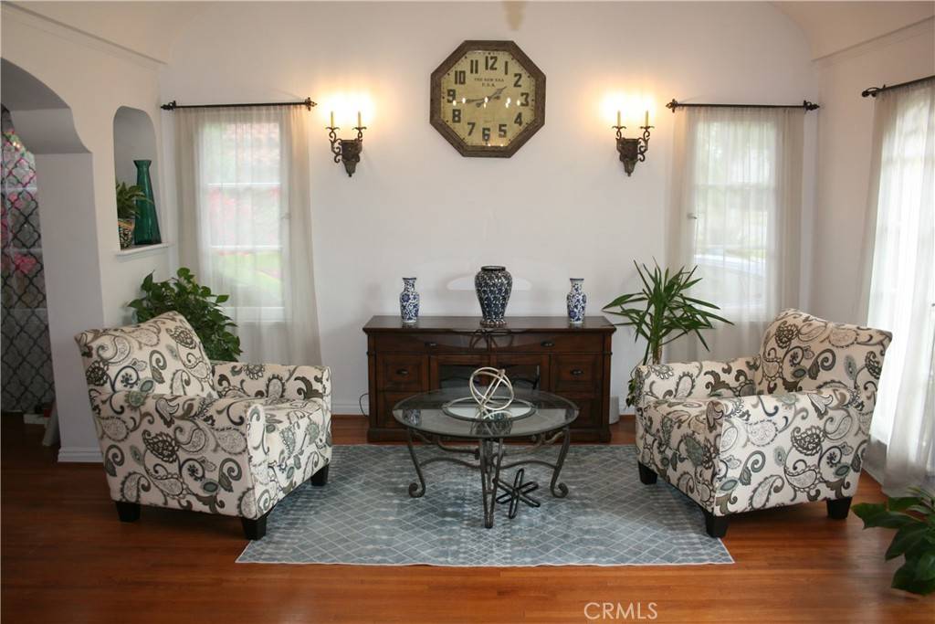 Long Beach, CA 90807,4235 Pine AVE