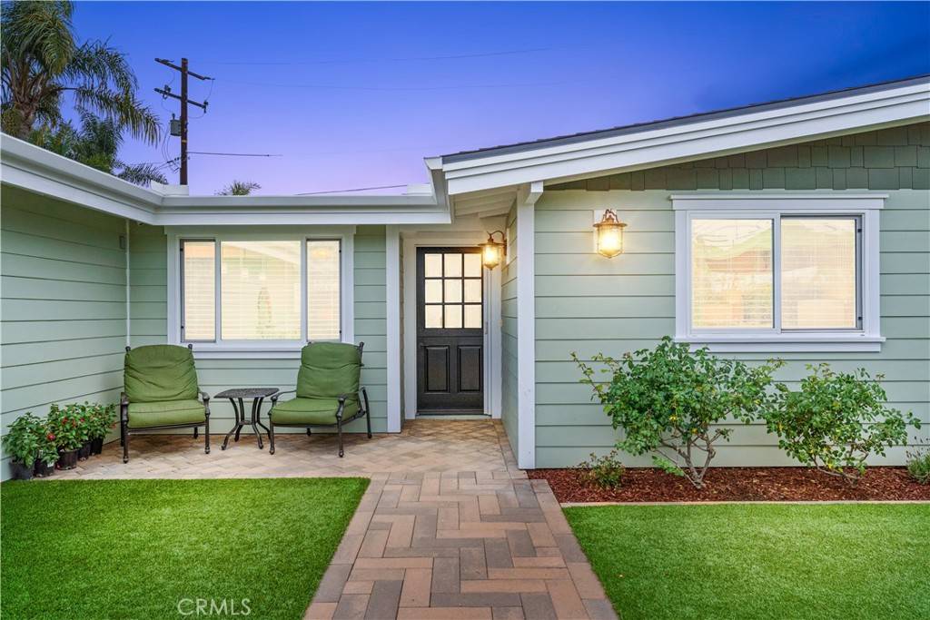 Costa Mesa, CA 92626,249 Loyola RD