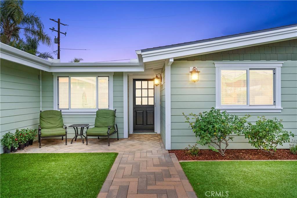Costa Mesa, CA 92626,249 Loyola RD