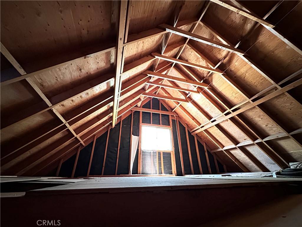 Twin Peaks, CA 92391,25648 Hi LN