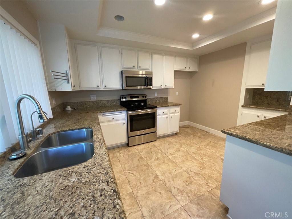 Buena Park, CA 90621,8198 Havasu CIR