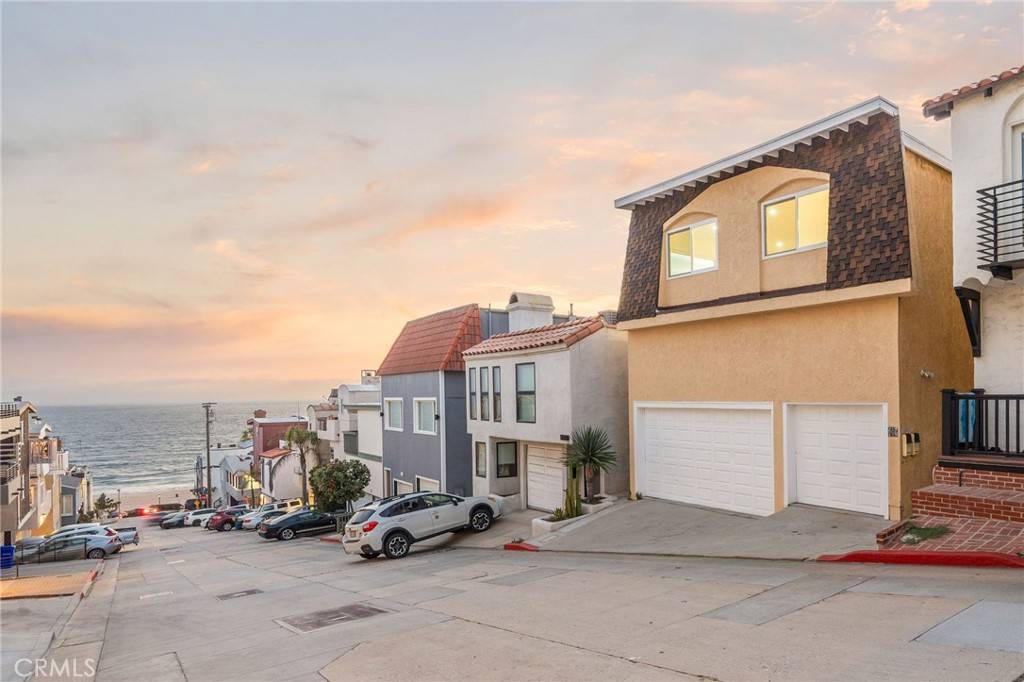 Manhattan Beach, CA 90266,217 43rd ST