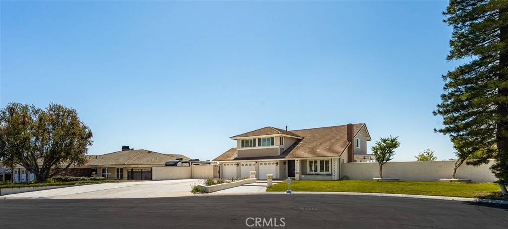 Yorba Linda, CA 92886,6021 Saddletree LN