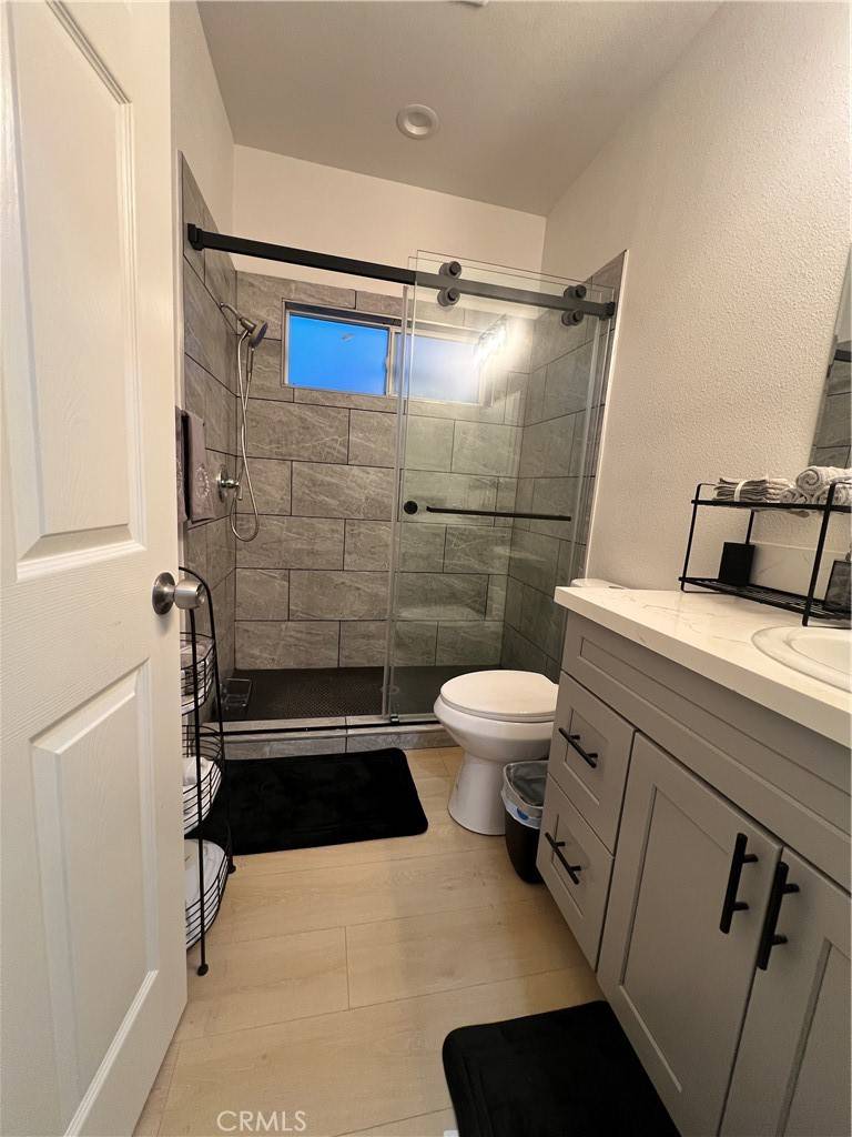 Inglewood, CA 90305,2511 1/2 W 77th ST