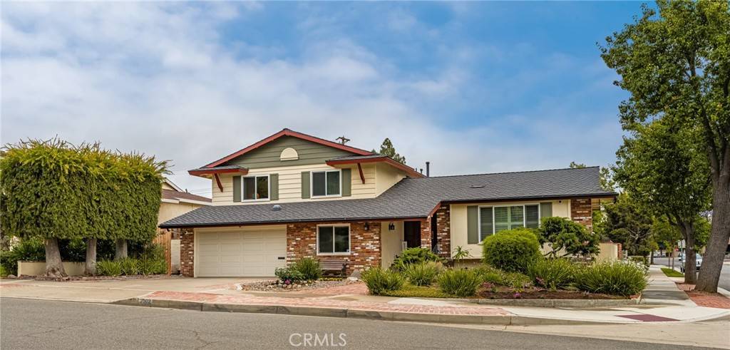 Orange, CA 92867,2902 E Trenton E