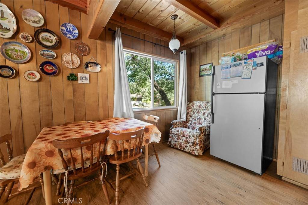 Big Bear Lake, CA 92315,682 Talmadge RD