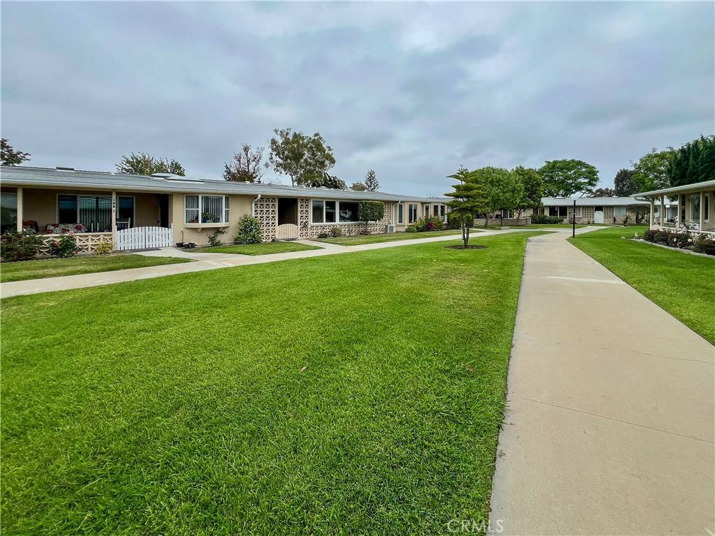 Seal Beach, CA 90740,13580 Medinac Lane M5-#101E