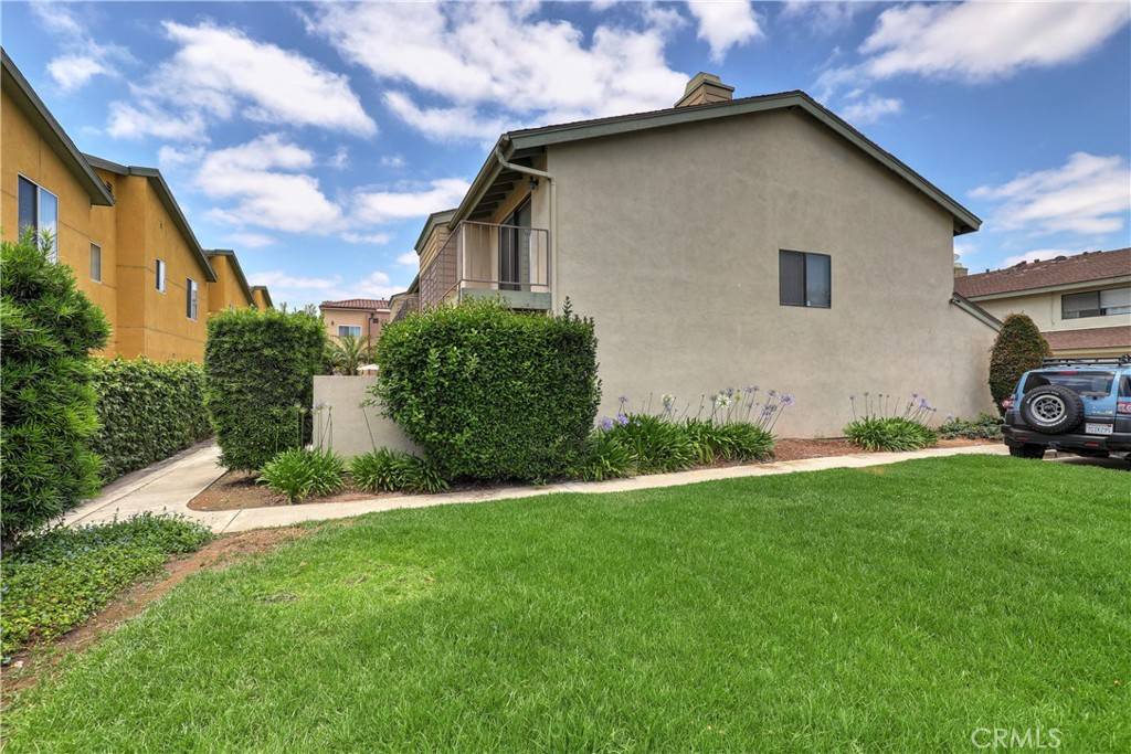 Stanton, CA 90680,7068 Cerritos AVE #16