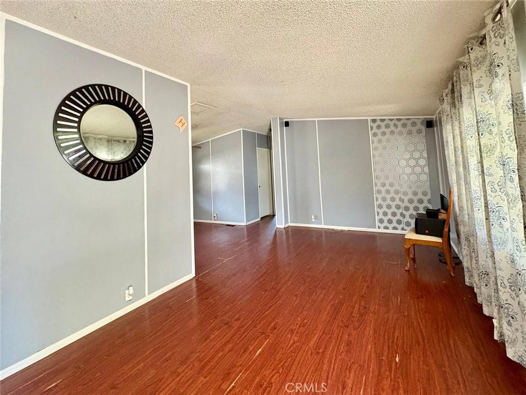 Eastvale, CA 91752,5800 Hamner AVE #287