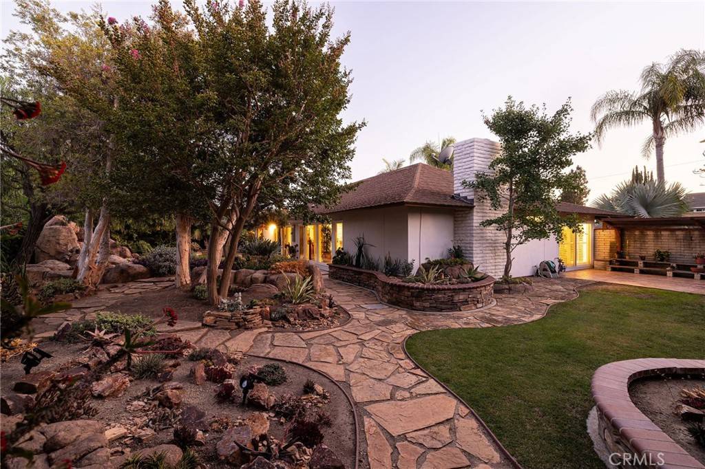 Tustin, CA 92780,14192 Livingston ST