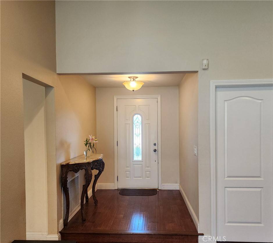 Yorba Linda, CA 92886,17771 Plum Tree LN