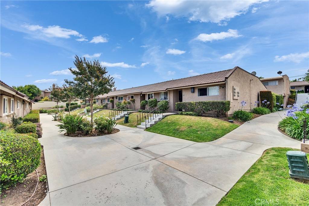 La Habra, CA 90631,744 W Lambert RD #51