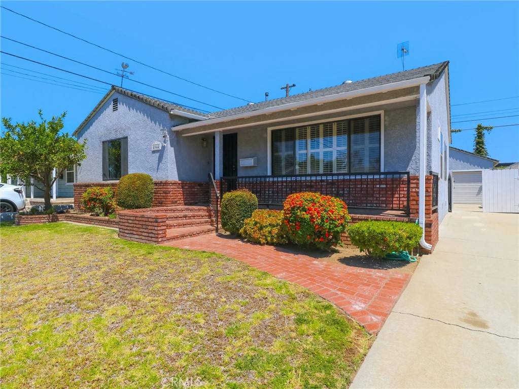 Lakewood, CA 90712,4944 Coke AVE