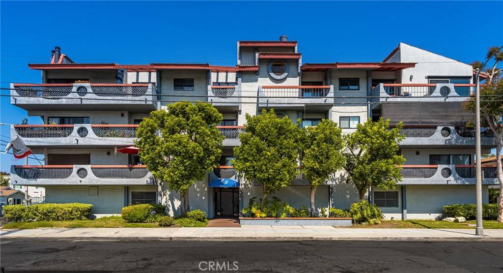 Long Beach, CA 90814,3600 E 4th ST #107
