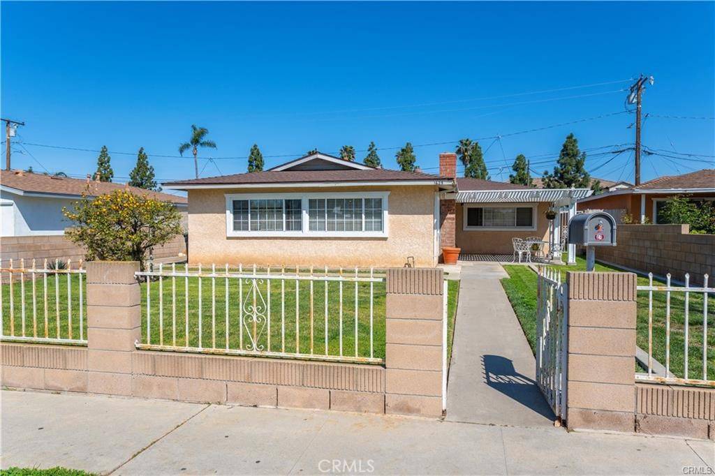 Santa Ana, CA 92703,1625 W Pine ST