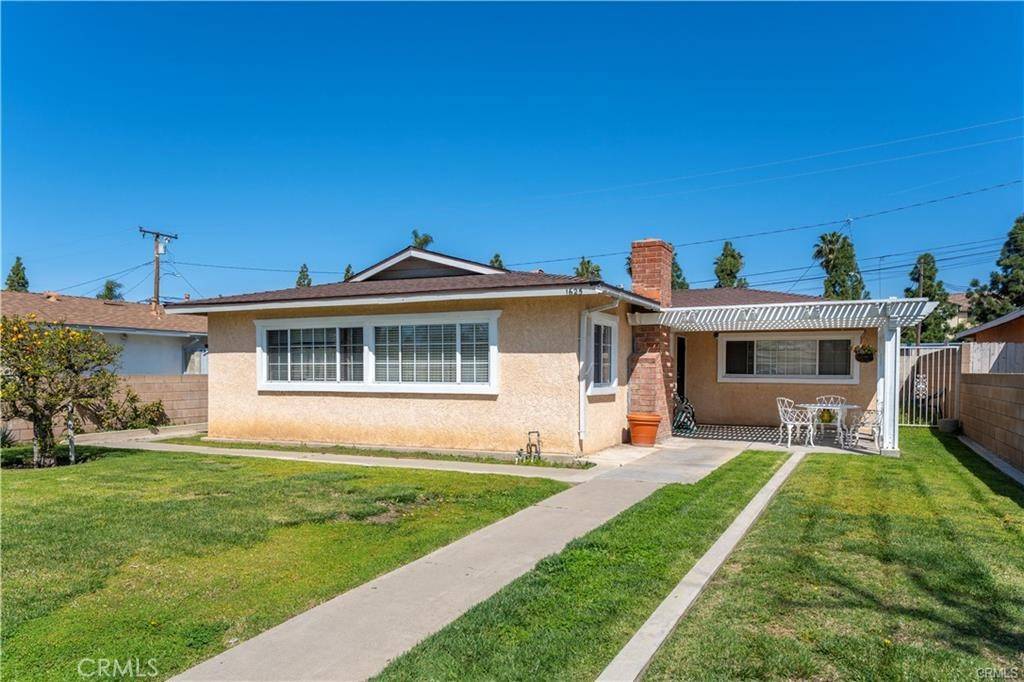 Santa Ana, CA 92703,1625 W Pine ST