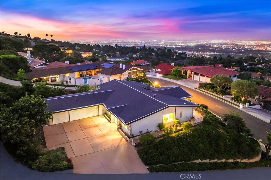 Rancho Palos Verdes, CA 90275,29805 Knoll View DR